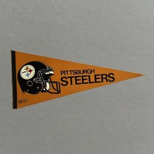 Vintage 70’s Pittsburg Steelers NFL Retro Felt Pennant